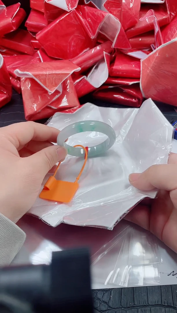 非金属无小哥128号手镯53.2圈口