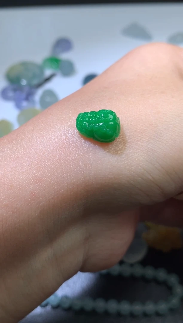 未镶嵌定制翡翠毛货