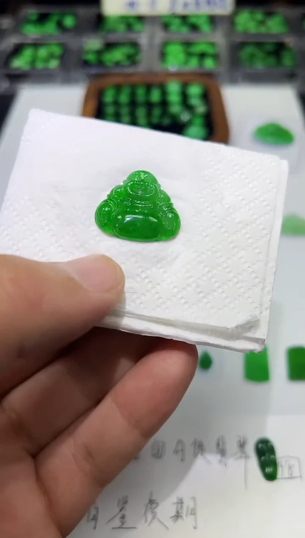 裸石翡翠天然缅甸A货翡翠一件