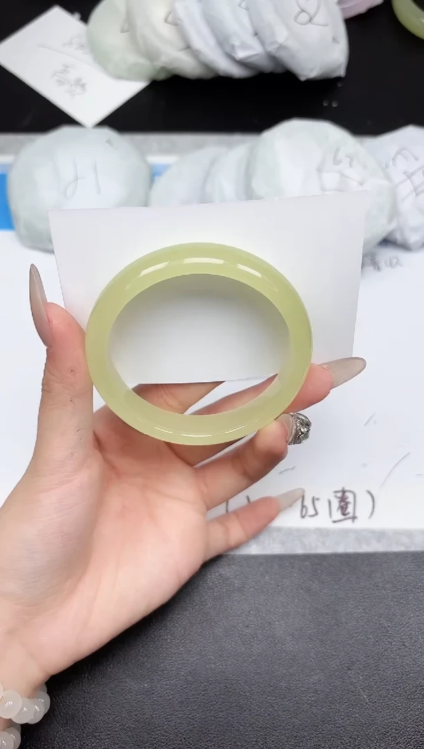 未镶嵌手镯石英质玉288/5556