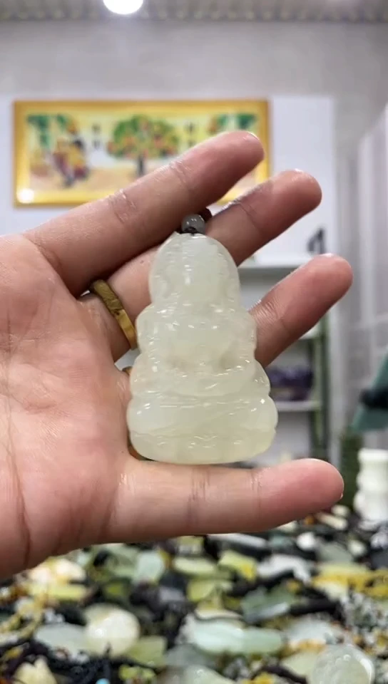 岫玉未镶嵌挂件