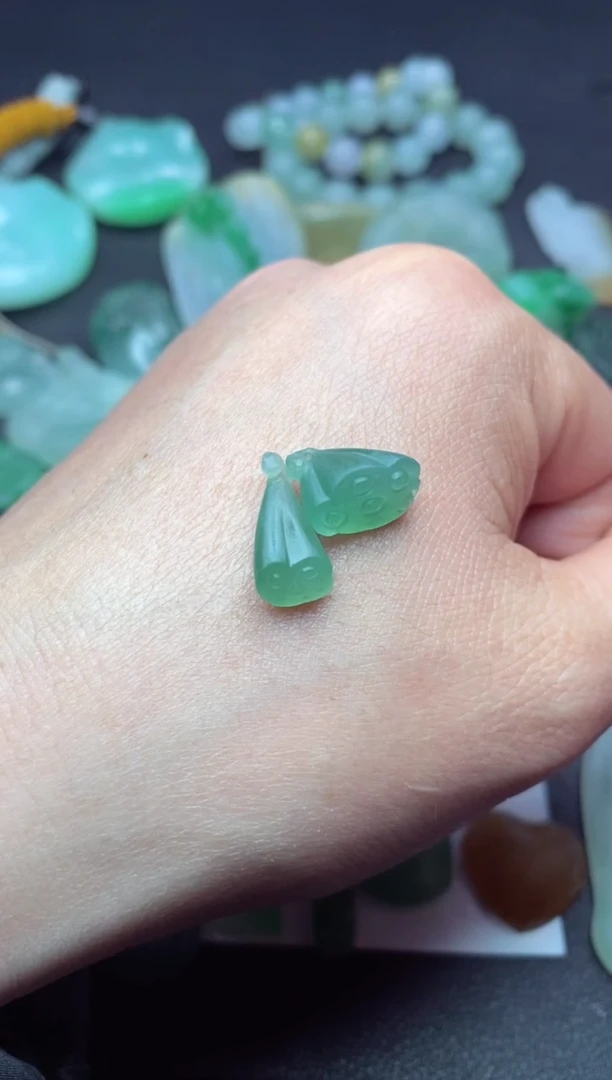 【闪购商品】定制翡翠未镶嵌a货翡翠