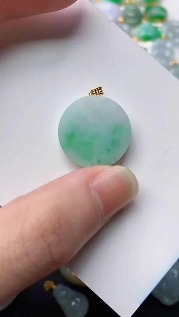 【闪购商品】翡翠颈饰18K金镶嵌35..........