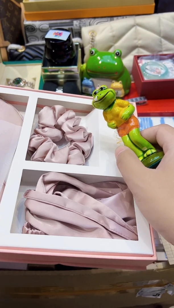 .全球寻宝高端瓷儿