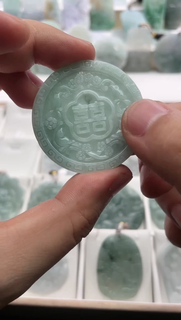 【闪购商品】翡翠颈饰未镶嵌..../3/3/ 163