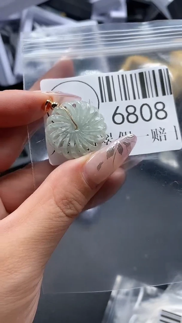 吊坠(不含链)未镶嵌翡翠6808