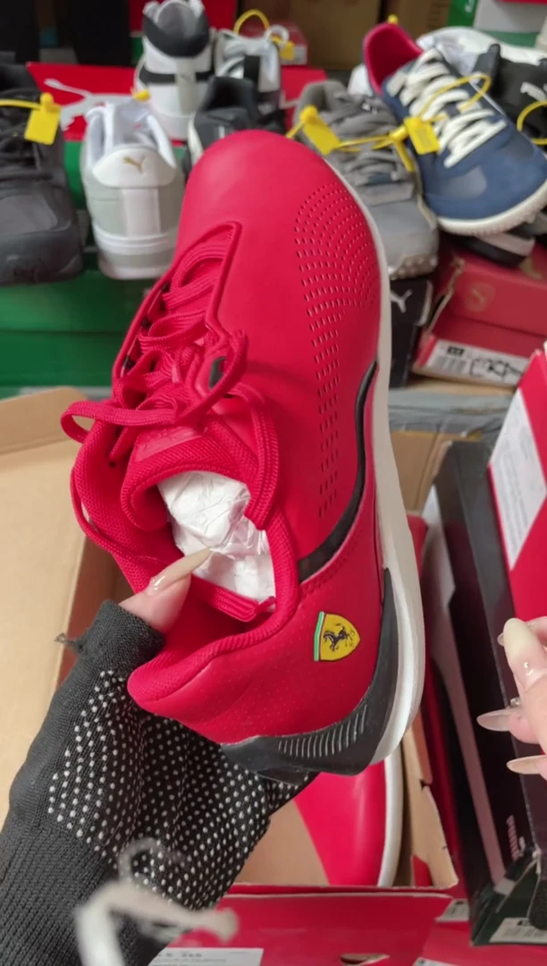 彪马时尚休闲运动鞋41M  YY40