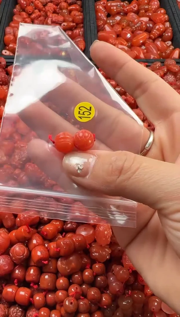 【闪购商品】南红玛瑙颈饰未镶嵌1