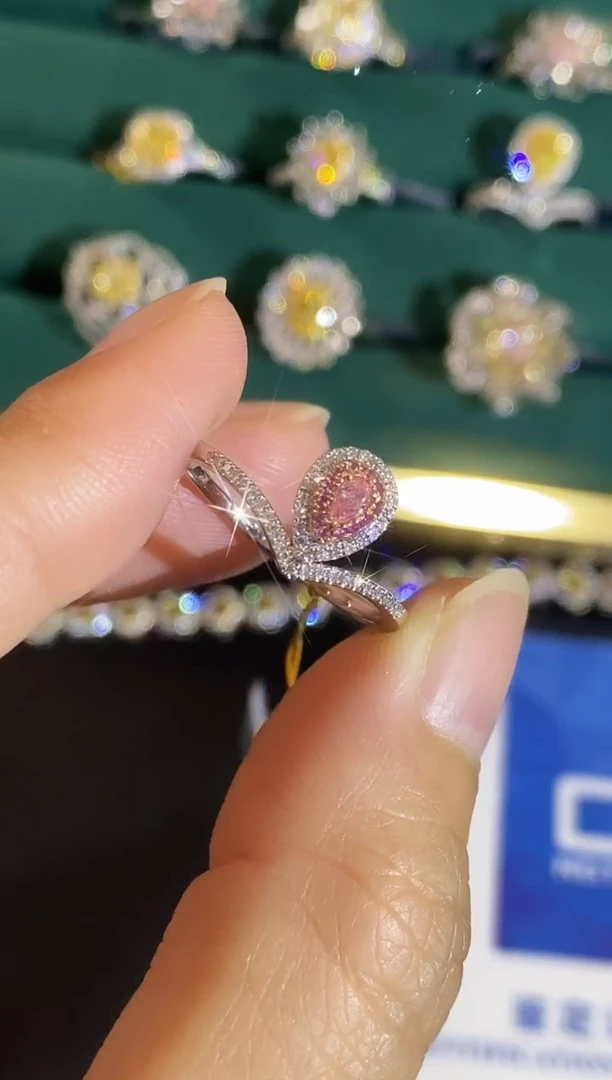 18K金镶嵌戒指钻石21