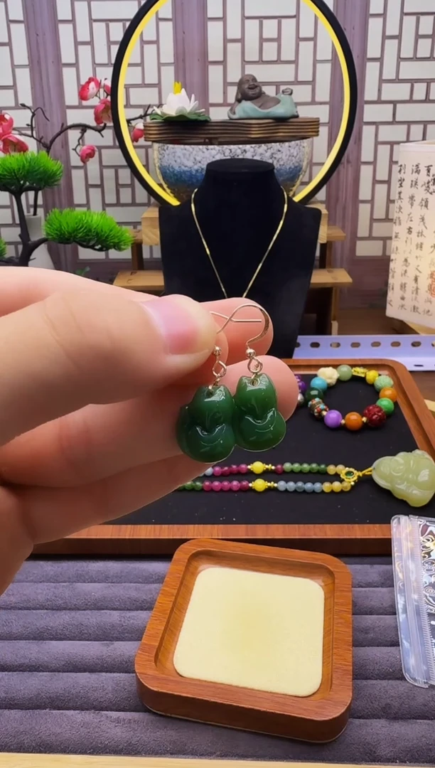 和田玉14K金镶嵌耳饰E316