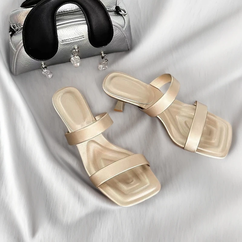 2025新款百搭精致小跟双带设计加跟脚气质凉拖5297-01