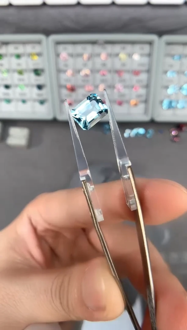 【闪购商品】定制海蓝宝石裸石未镶嵌2.83ct