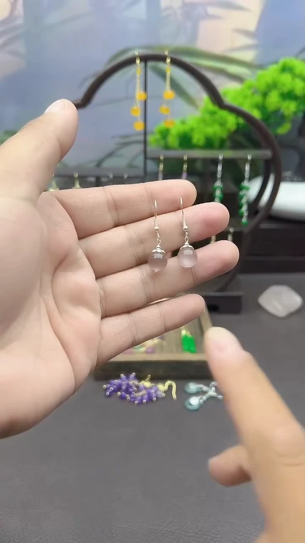 未镶嵌石英质玉（非洲翠）耳饰052