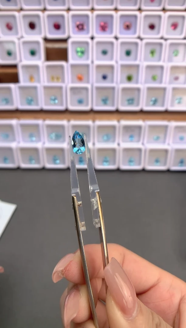 未镶嵌裸石定制海蓝宝石1.09ct 02062