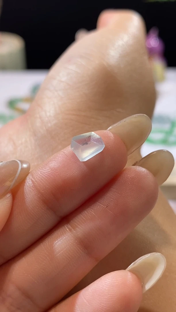 未镶嵌定制翡翠随形 买断不退换