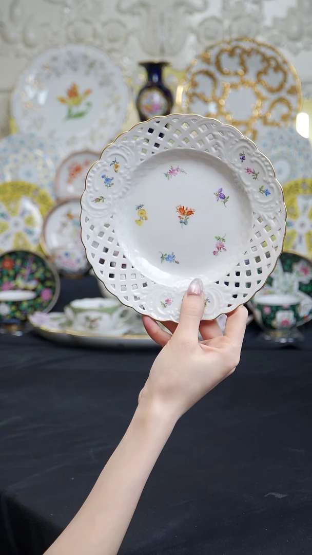 骨瓷婷婷中古器物如图所示72
