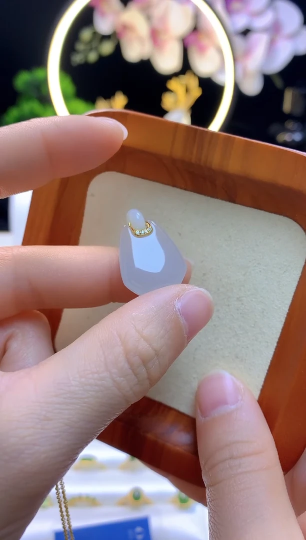 【闪购商品】和田玉吊坠银S925镀金镶嵌1