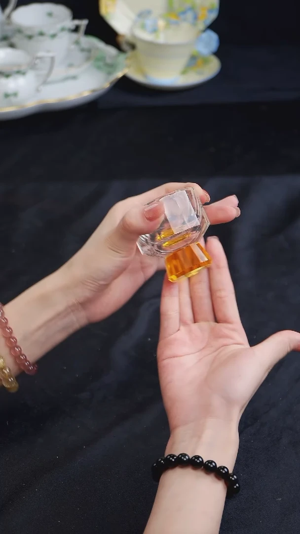 骨瓷婷婷中古器物如图所示53