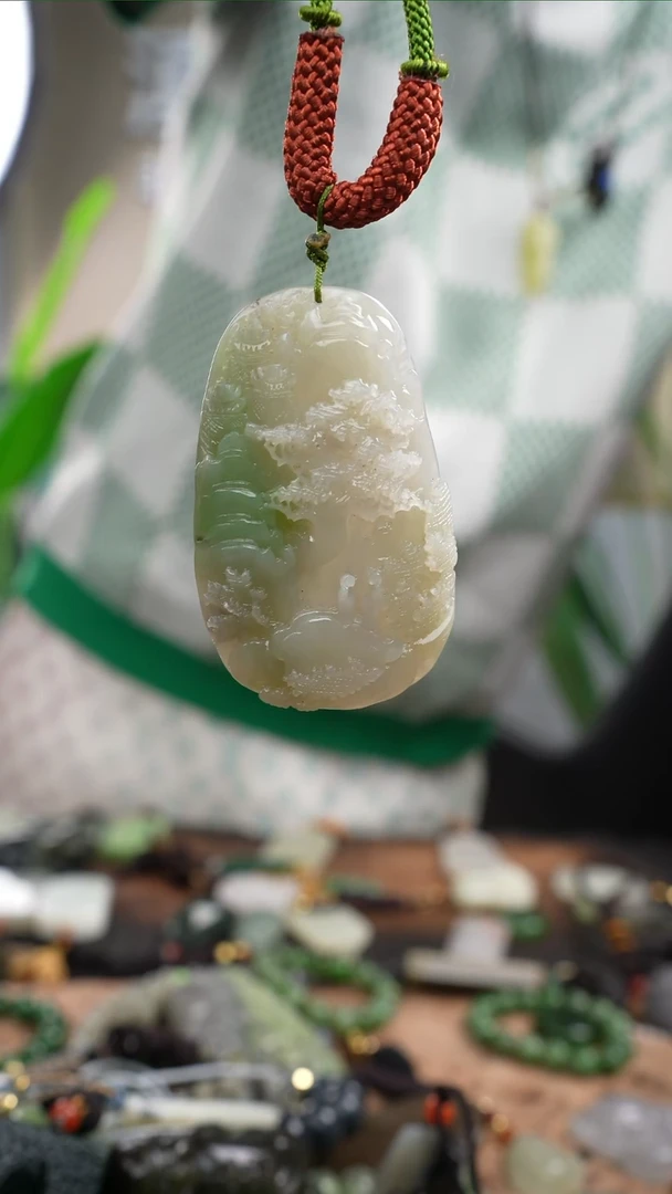 和田玉未镶嵌吊坠(赠链)和田玉吊坠翠青