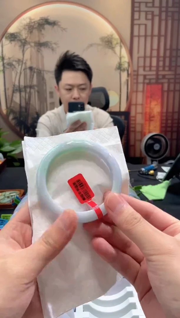 未镶嵌手镯翡翠000078075