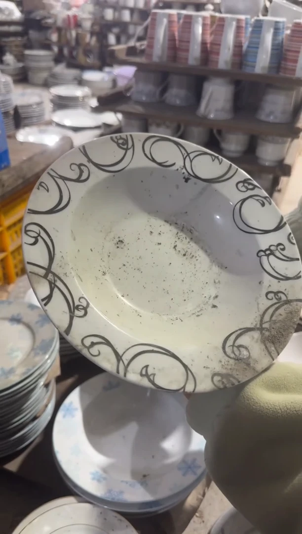 摆件深盘22厘米微瑕请慎拍