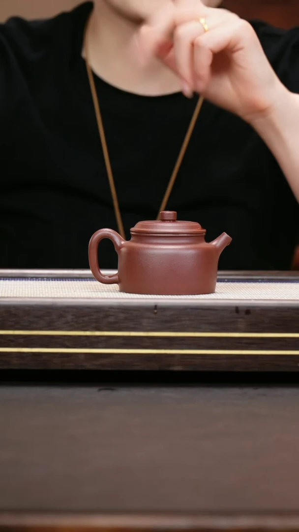 茶壶紫砂老紫泥云根料小德钟 王宙元  130cc