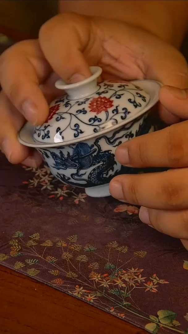 杯手工手绘杯杯很美丽