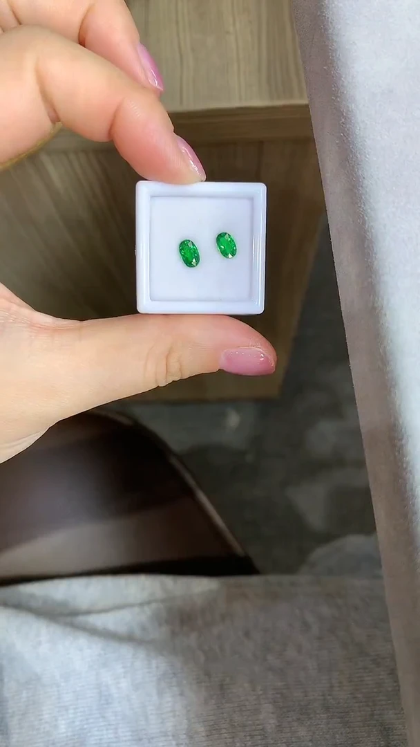 未镶嵌裸石石榴石（沙弗莱）@****y沙弗莱裸石1.1ct