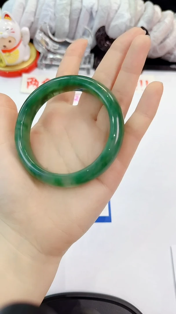 未镶嵌手镯石英质玉24