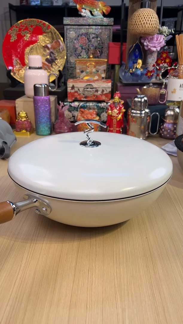 66珐琅钛铁炒锅-白色