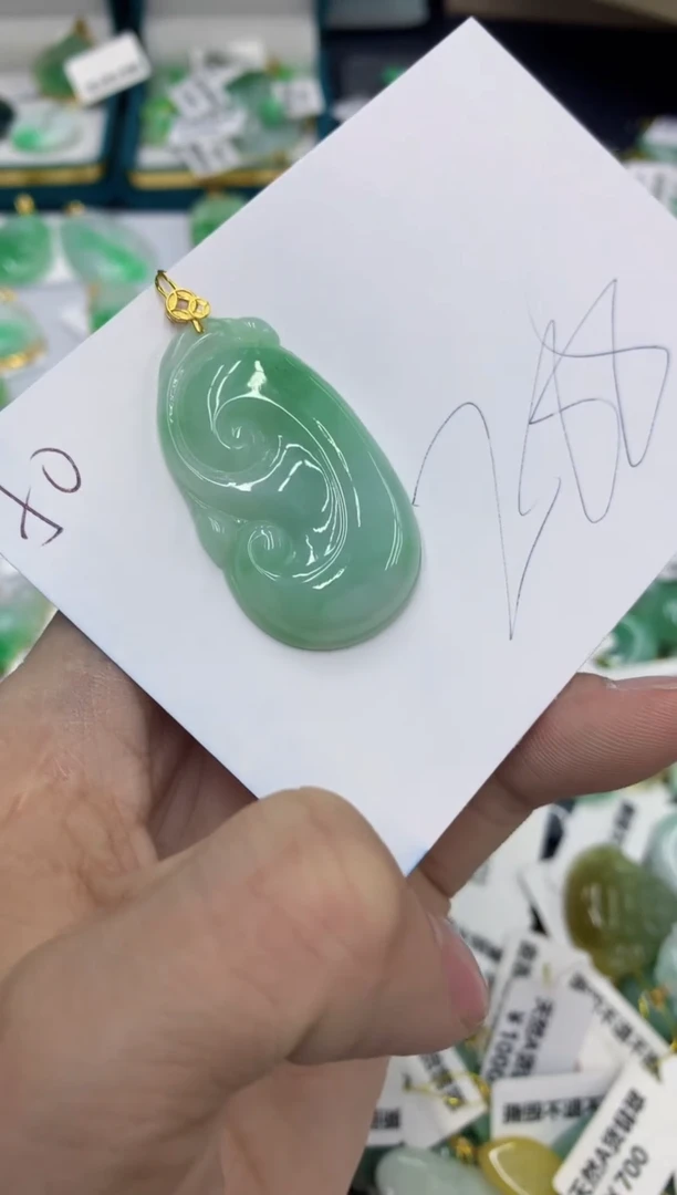 【闪购商品】翡翠颈饰18K金镶嵌1111111111