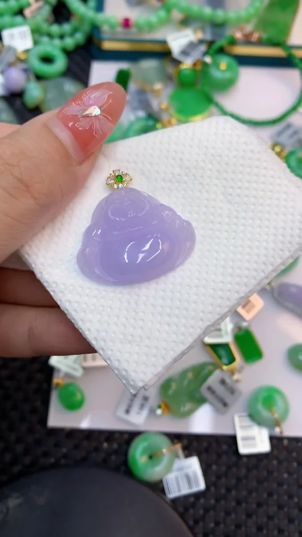 颈饰18K金镶嵌翡翠1