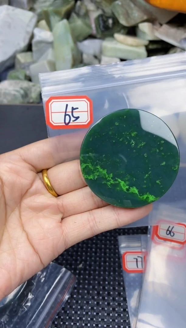 【闪购商品】和田玉多样性发货未镶嵌多样性发货