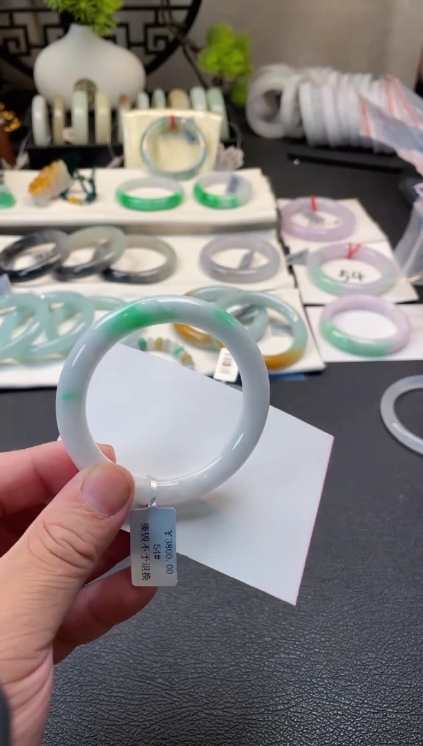 翡翠手镯未镶嵌54圆条