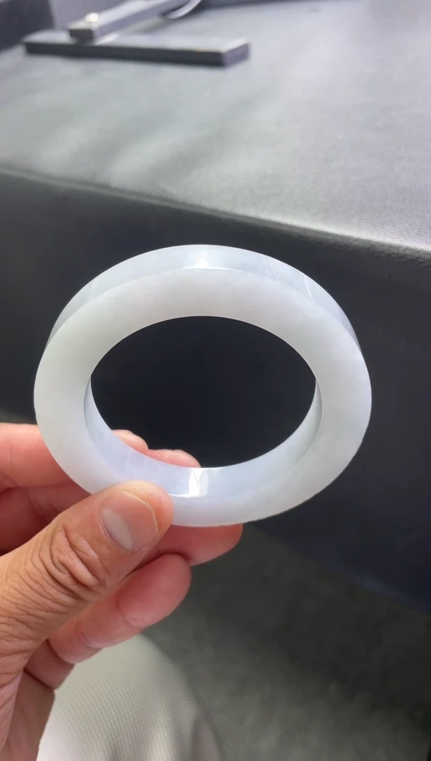 未镶嵌手镯定制翡翠手镯