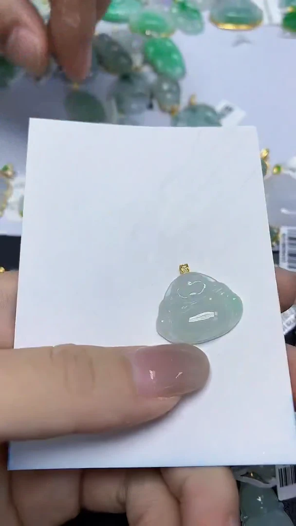 翡翠18K金镶嵌颈饰天然缅甸翡翠A货