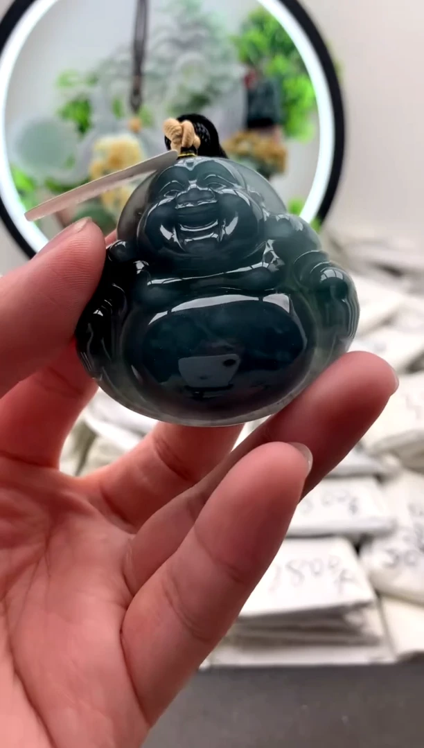 【闪购商品】翡翠颈饰未镶嵌弥勒佛