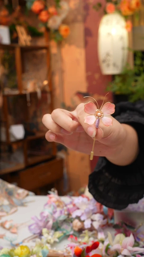 铁合金花岗石锦簪阁绒花