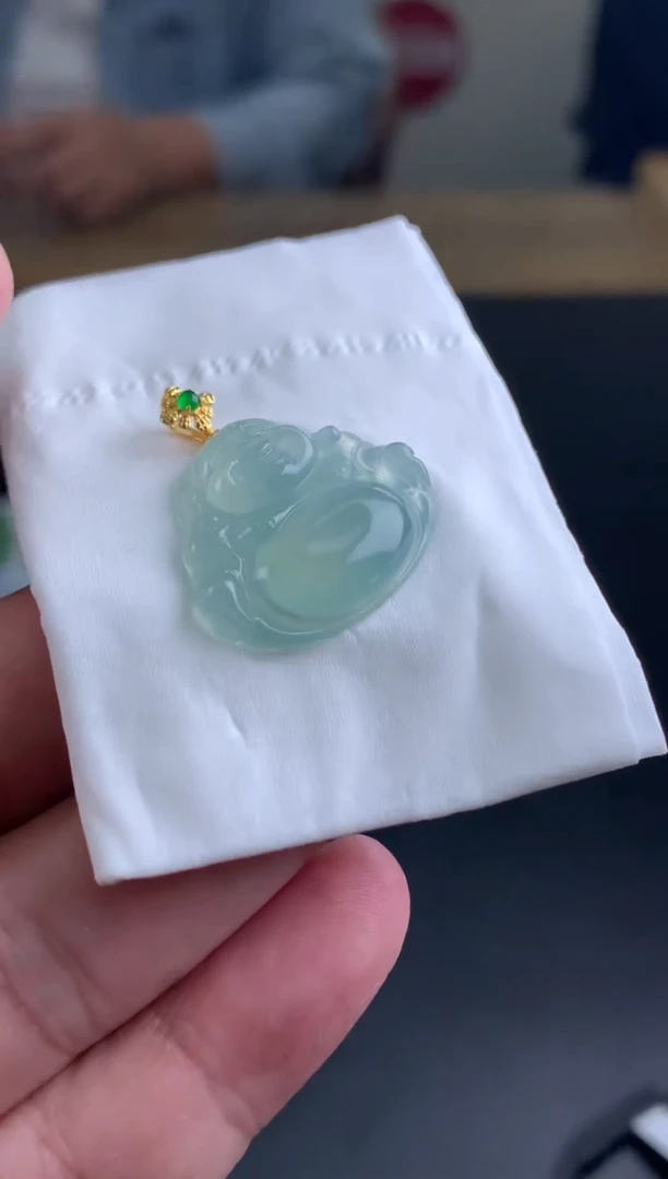 【闪购商品】翡翠颈饰18K金镶嵌翡翠