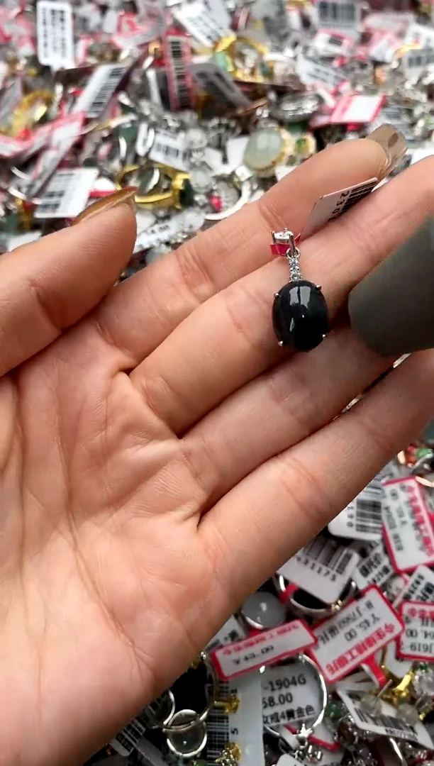 【闪购商品】翡翠戒指未镶嵌8888888    4