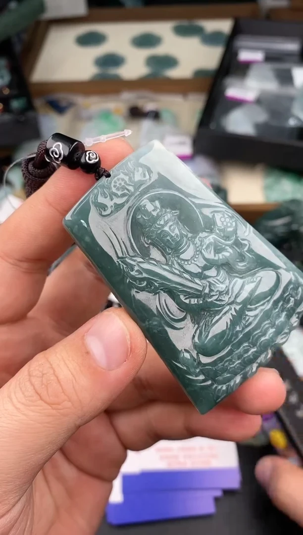 【闪购商品】翡翠颈饰未镶嵌  天然翡翠，一物一图