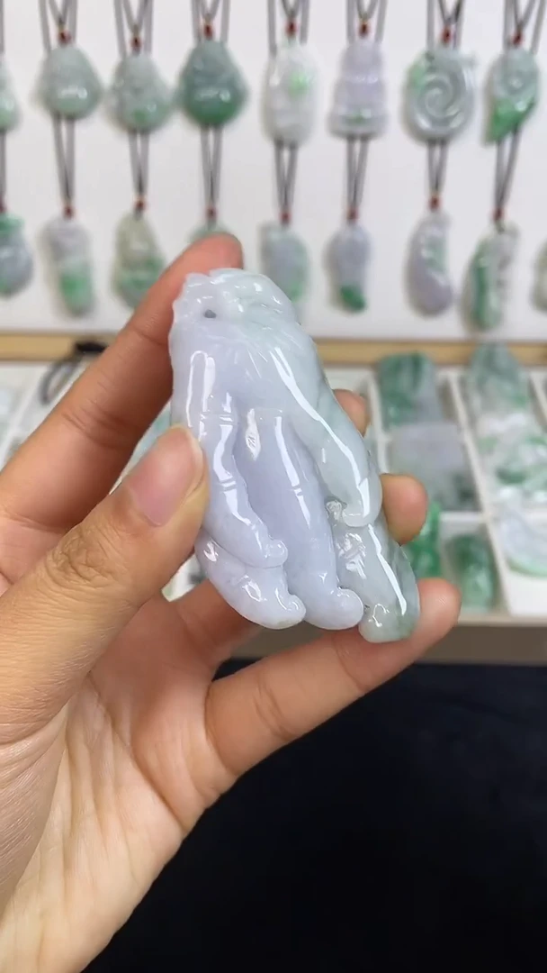 颈饰未镶嵌翡翠1