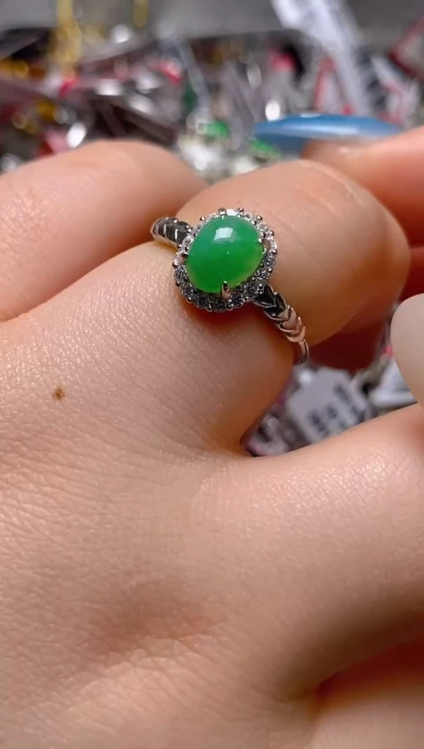 银S925镶嵌戒指翡翠百内无证书