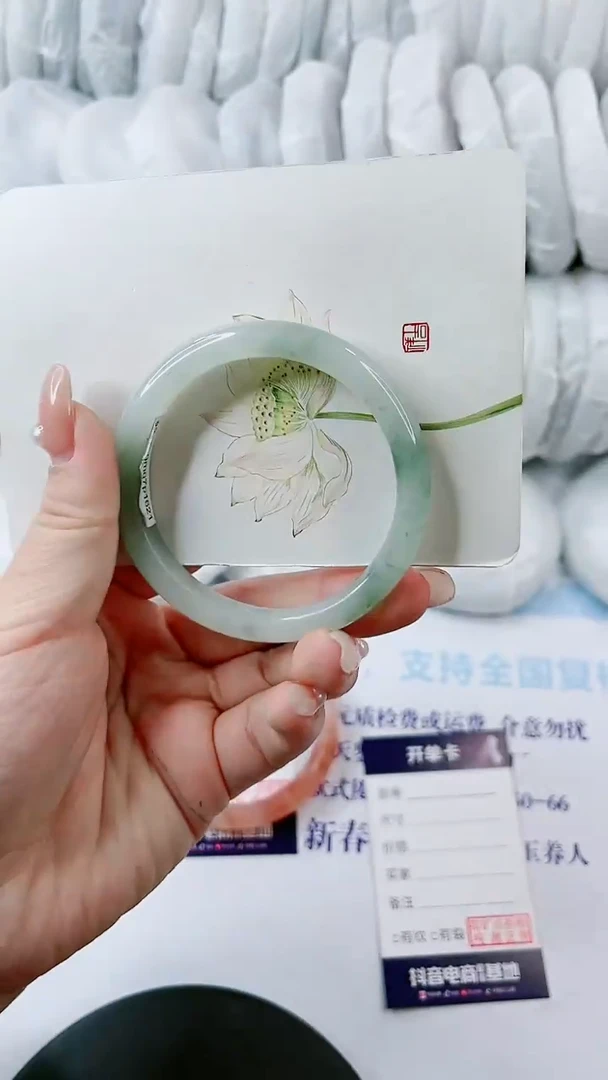 【闪购商品】石英质玉手镯未镶嵌1001626951-多样性发货