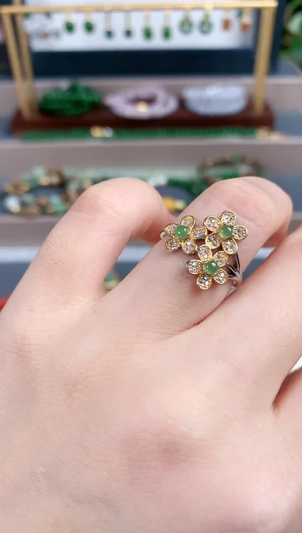 银S925镶嵌戒指和田玉1