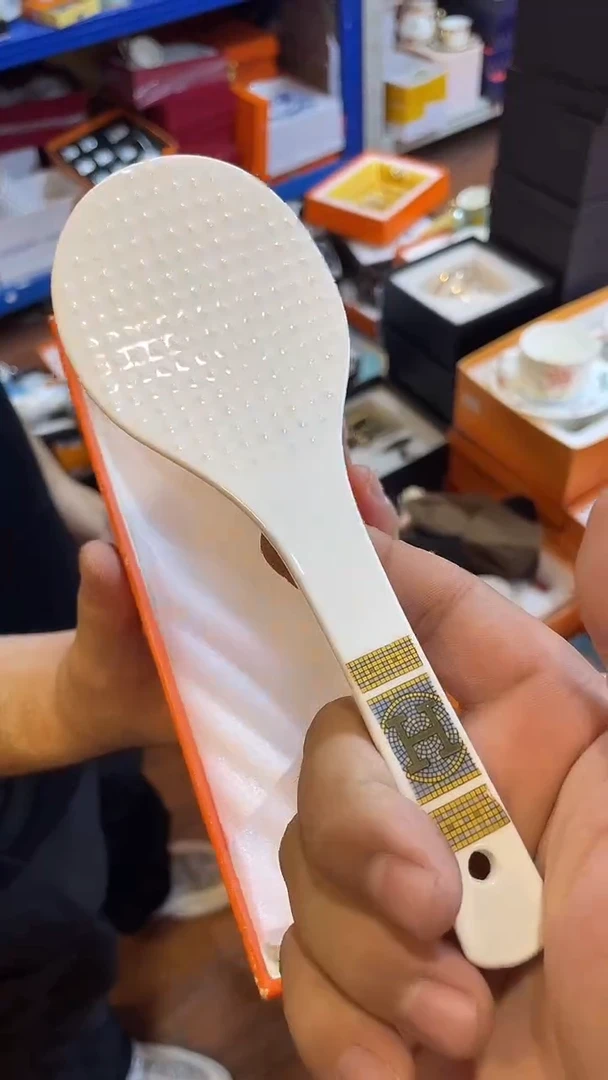 杯鸿辉家品牌瓷器，京东包邮！