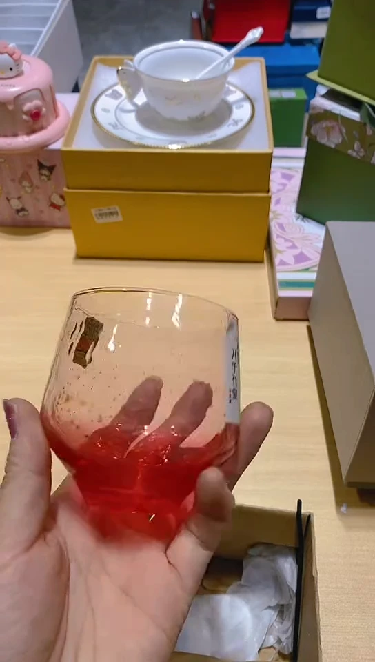 瓷片碗碟好物一件不留@@1