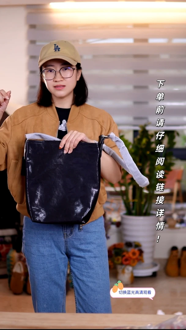 牛皮植鞣皮黑色水桶包
