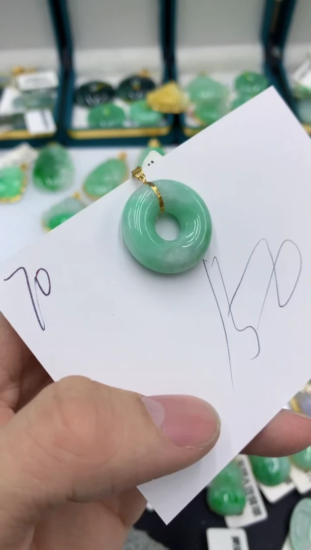 【闪购商品】翡翠颈饰18K金镶嵌号链接11111