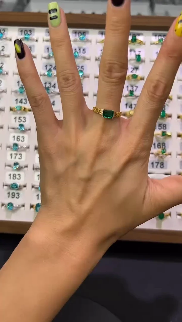 祖母绿戒指银S925镶嵌0000